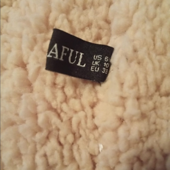 Omg!! This is the softest jacket ever! - Picture 2 of 2